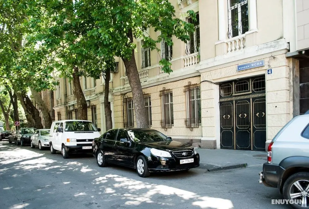 Hostel Uyutniy dvorik - Otopark