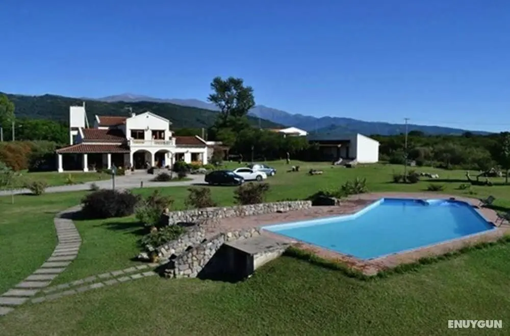 Hosteria La Caldera - Dış Mekan