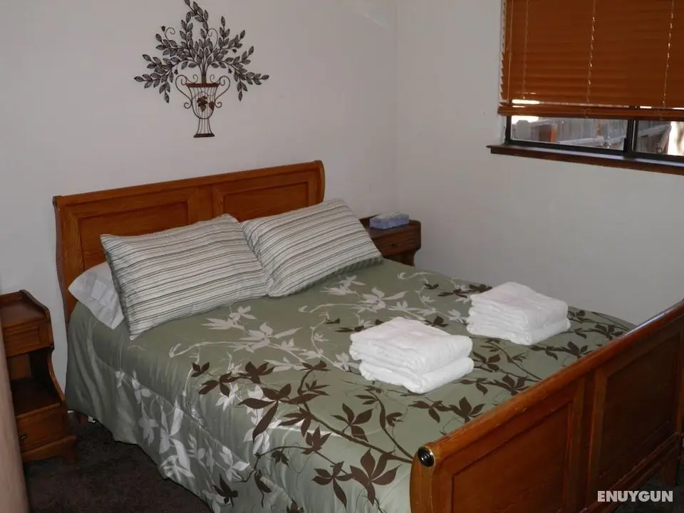 Hot Tub, Private Beach Access,walk to Everything - Oda