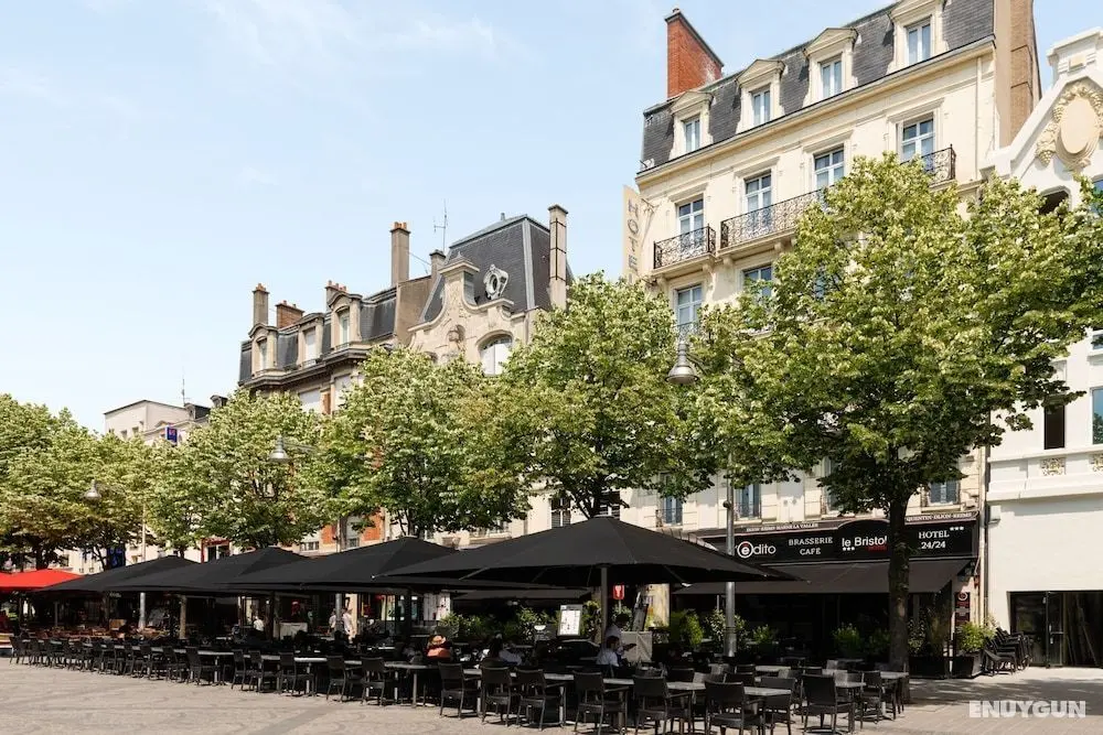 Hôtel Bristol Reims - Dış Mekanlar
