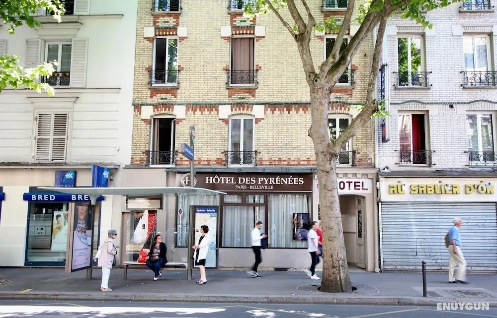 Hôtel des Pyrénées - Dış Mekan