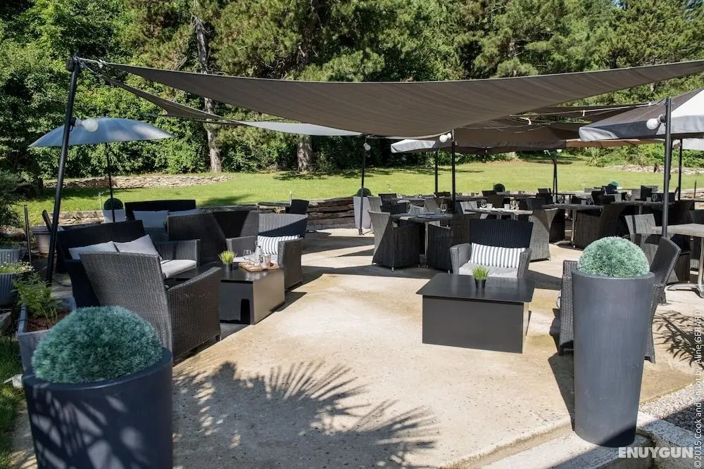 Hôtel La Magnanerie, Côté Bistro - Dış Mekanlar