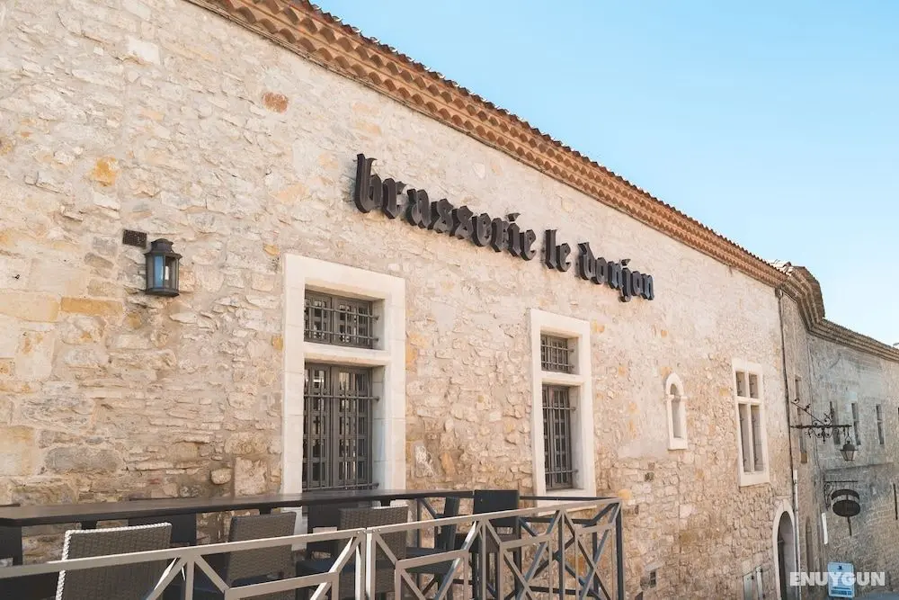 Hôtel Le Donjon - Coeur de la Cité Médiévale - Yerinde Yemek