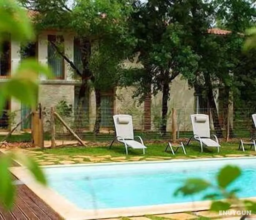 Hôtel Les Esclargies - Havuz