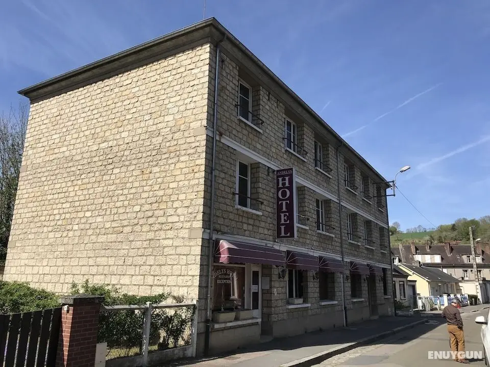 Hôtel les Iris - Dış Mekan