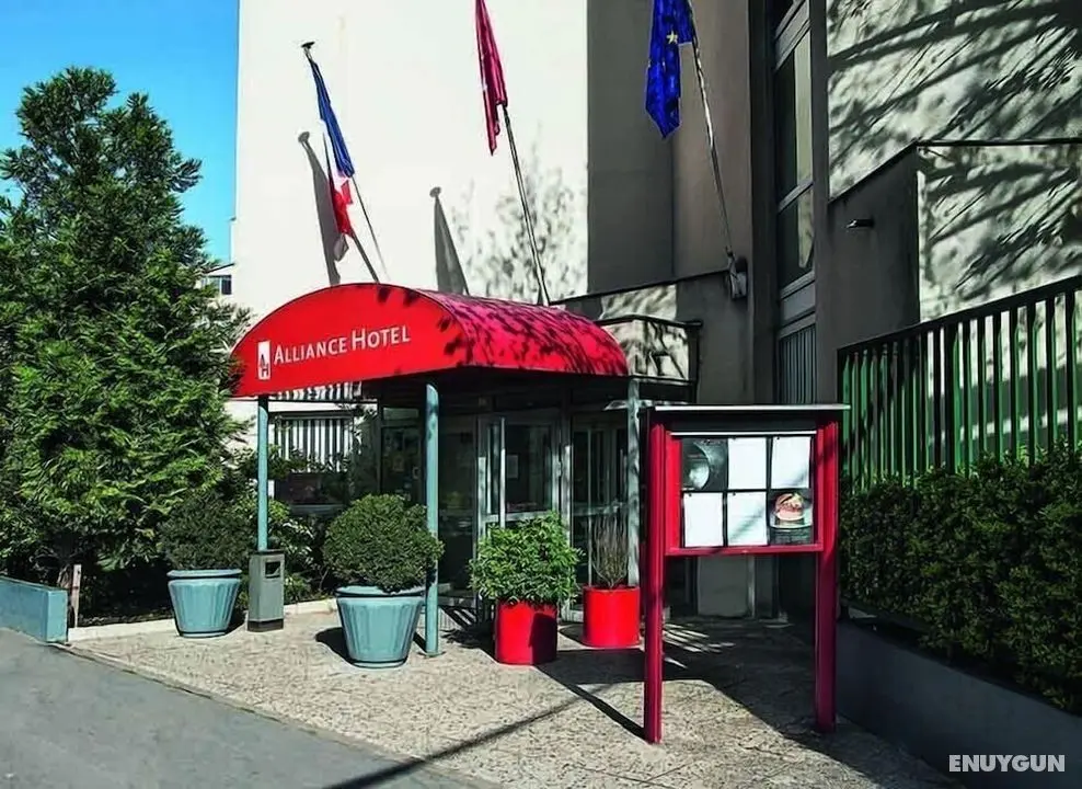 Hôtel Périphérie - Porte de Saint Ouen - Dış Mekan