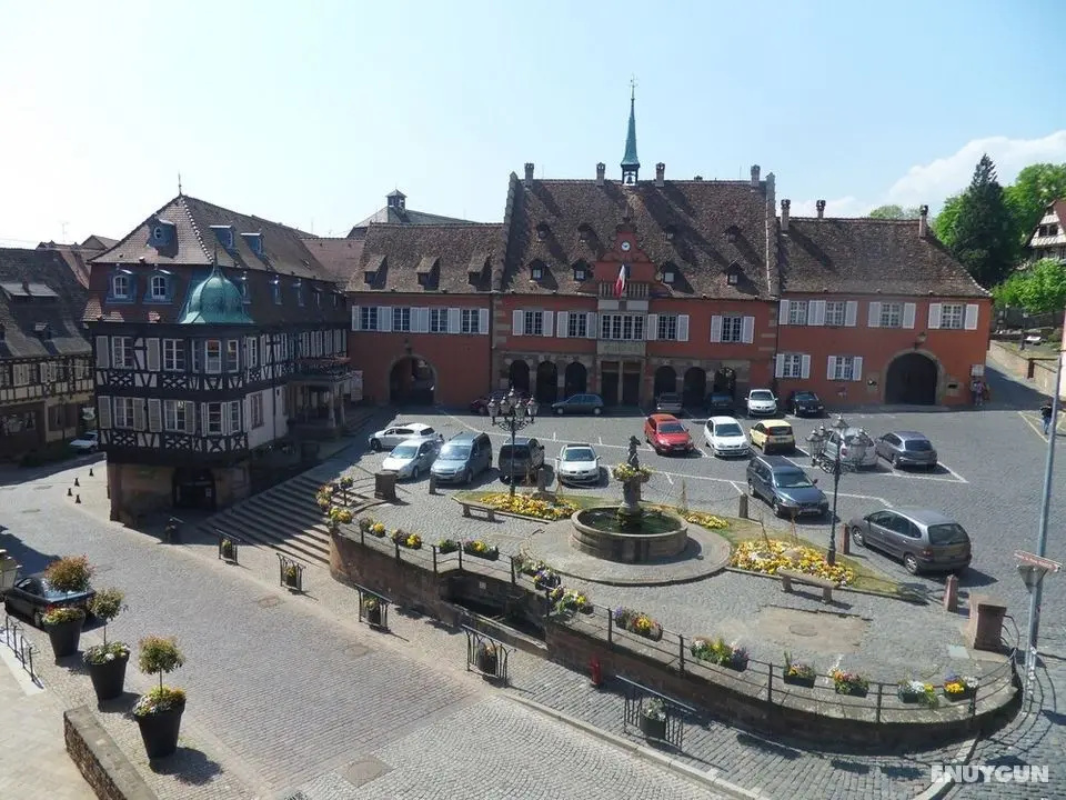 Hôtel-Restaurant Le Brochet - Konum Öne Çıkanlar