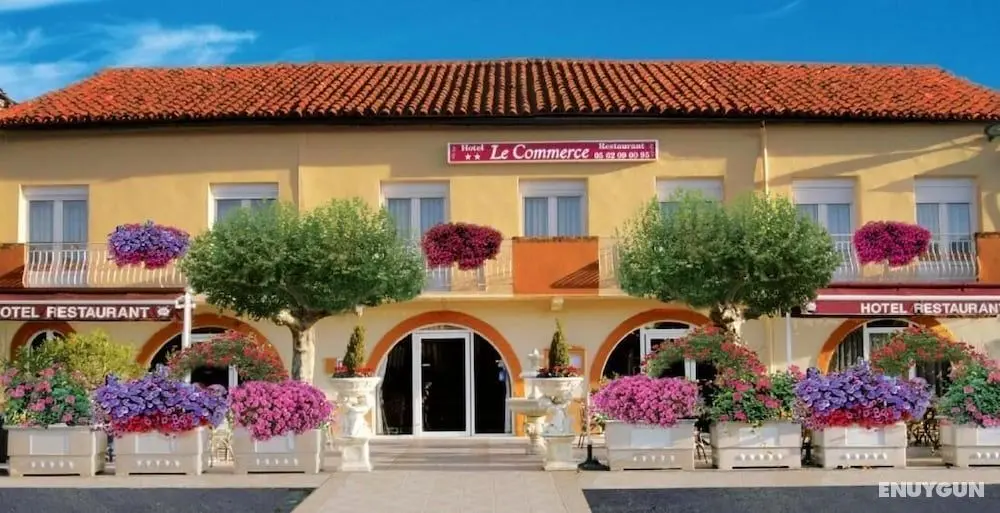 Hôtel Restaurant Le Commerce - Dış Mekan