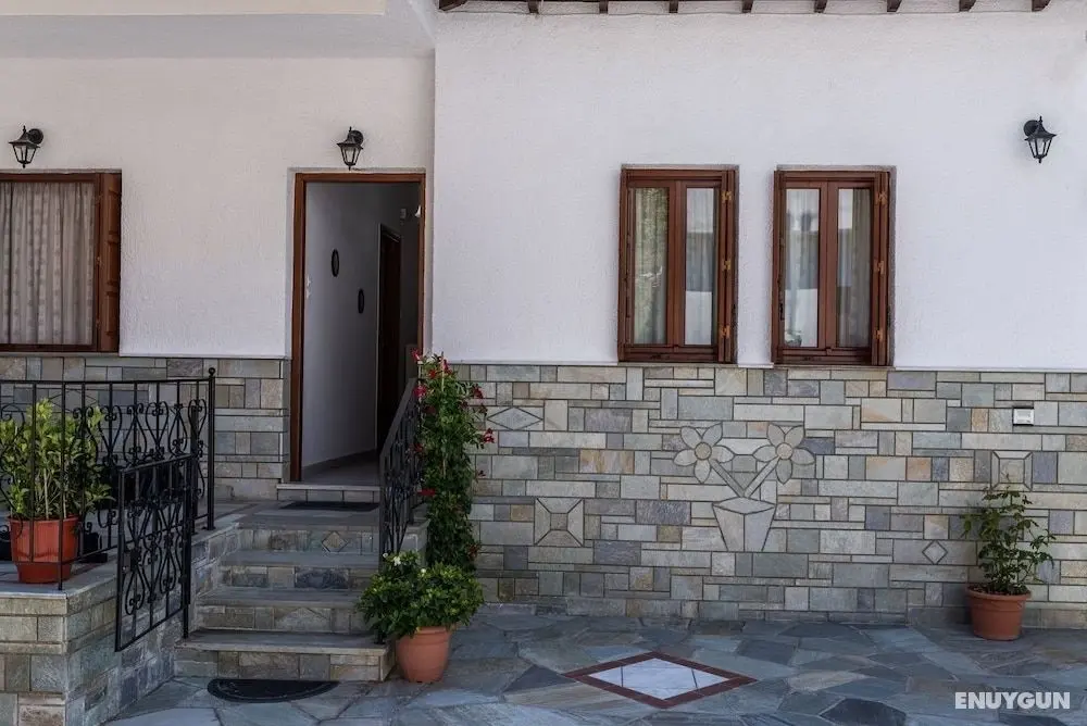 House of Gardenia - Öne Çıkan Resim