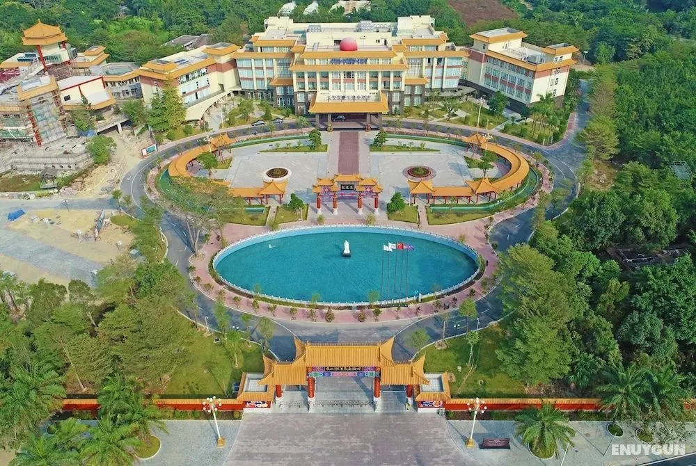 Howard Johnson by Wyndham Hot Springs Hotel Chaozhou - Dış Mekan