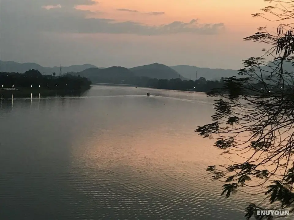 Hue Four Seasons Hotel - Plaj