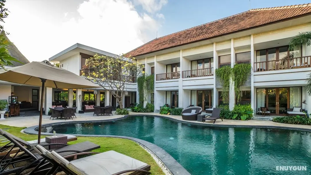 Huge 16 Bedrooms Villa in Bali for Your Group and Party - Öne Çıkan Resim