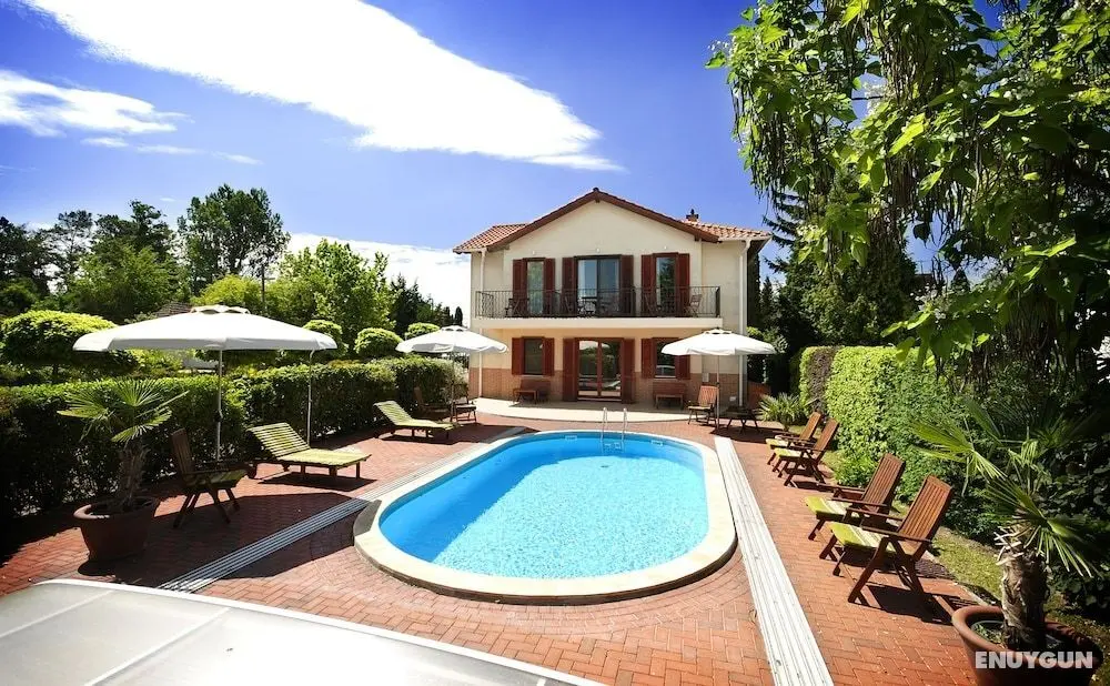 Hullám Villa - Öne Çıkan Resim