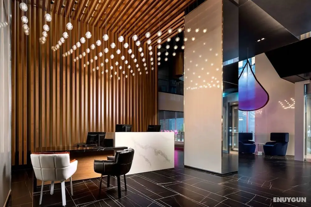Humaniti Hotel Montreal, Autograph Collection - Lobi