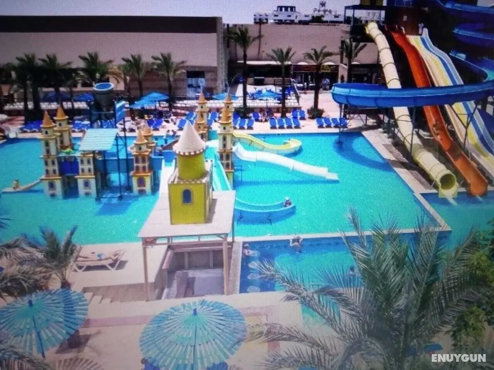 Hurgada Mirage Beach Chalet & Aqua Park - Öne Çıkan Resim
