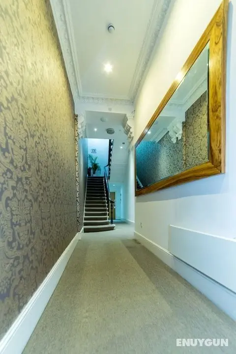Hyde Park Superior Apartments - Lobi