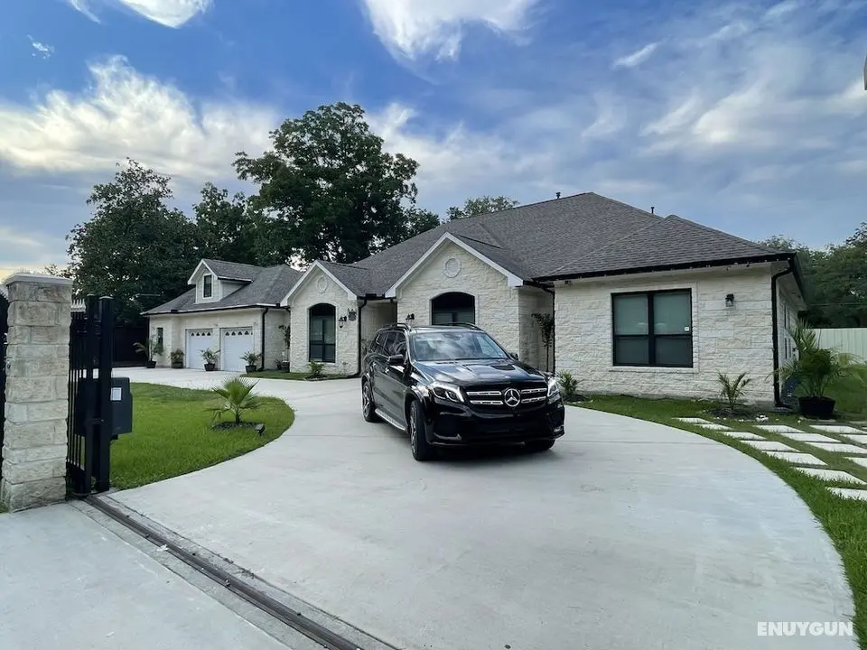 IAH SPHERIC Mini-mansion - Öne Çıkan Resim