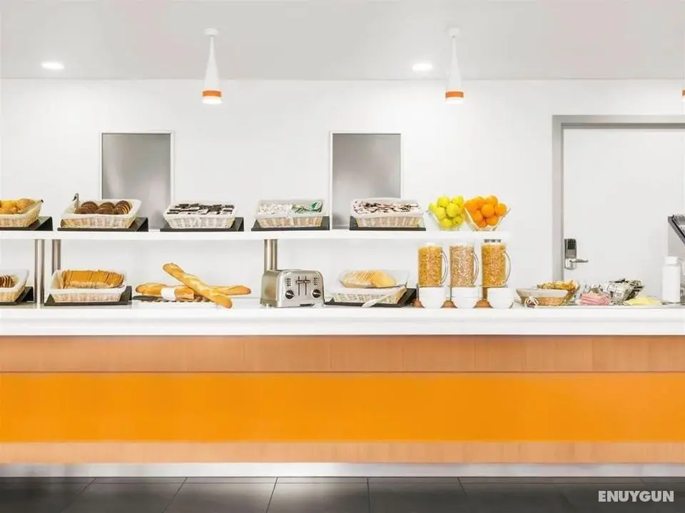 ibis budget Brugge Centrum Station - Genel