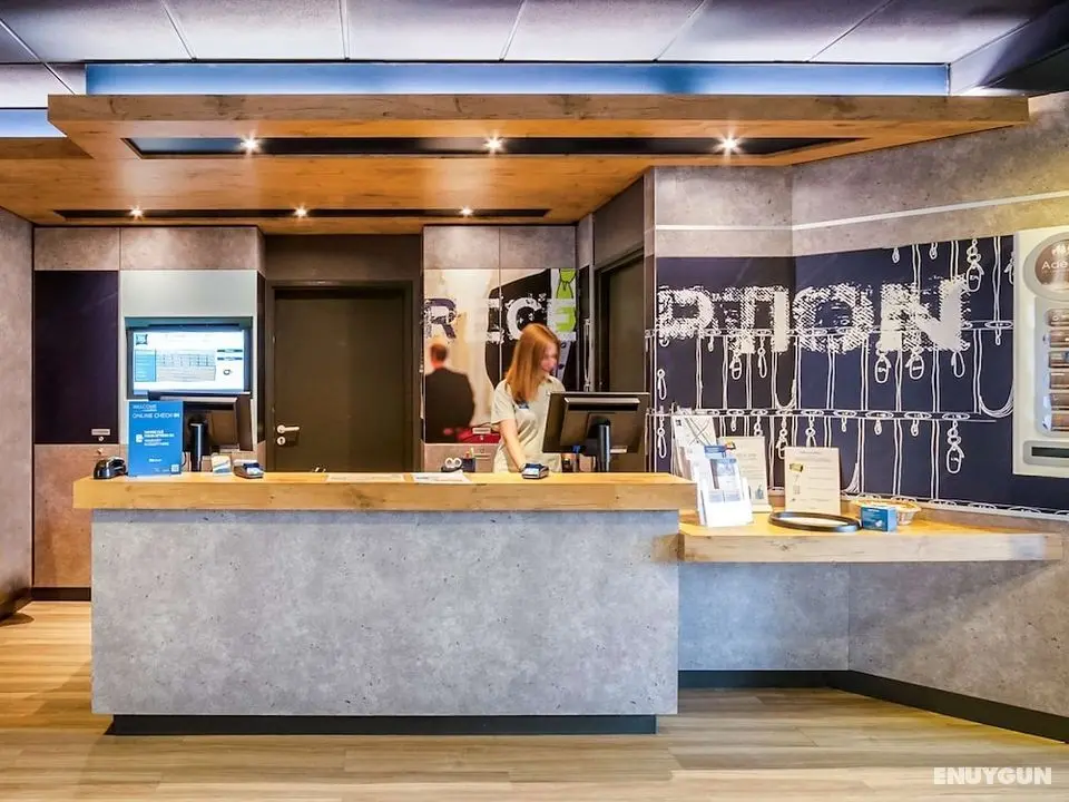 ibis budget Courbevoie Paris la Defense 1 - Öne Çıkan Resim
