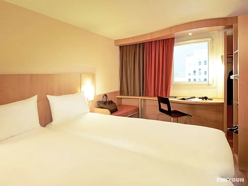 ibis Düsseldorf Hauptbahnhof - Öne Çıkan Resim