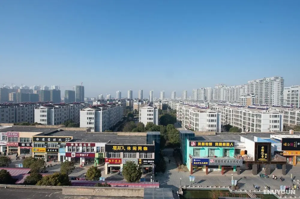 Ibis Guanyun Kowloon Port Water Street Hotel - Dış Mekan