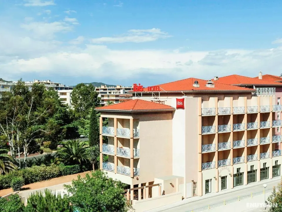ibis Hyères Centre - Dış Mekan
