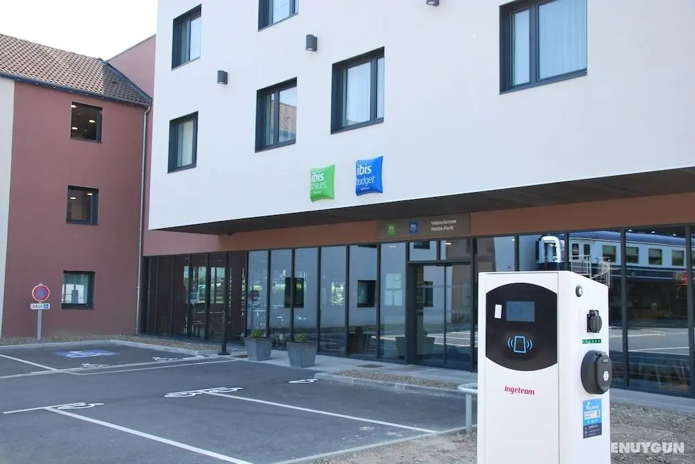 Ibis Styles Valenciennes Petite Foret - Dış Mekan