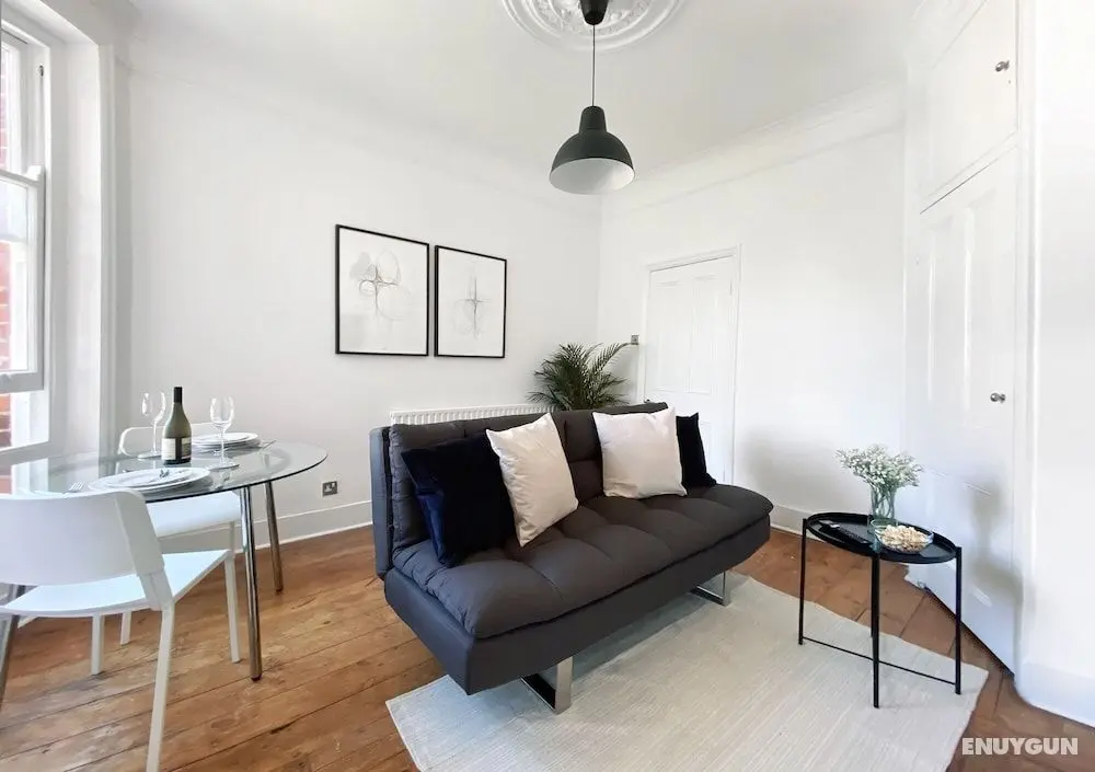 Ida Pod Places - Forest Hill Flat - Öne Çıkan Resim