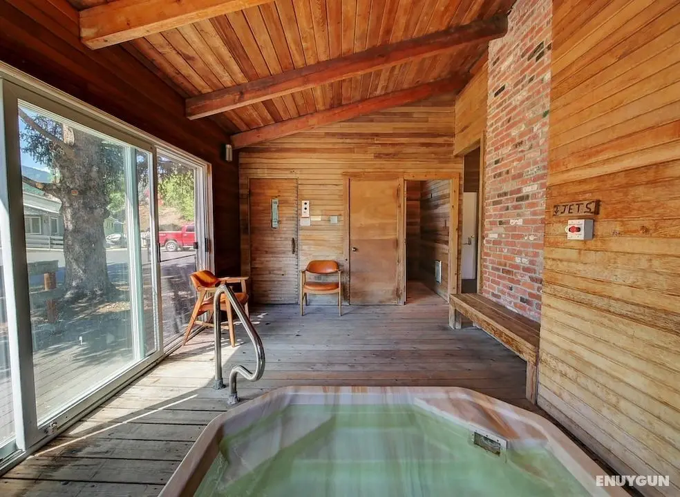 Idle A While Cabins - Öne Çıkan Resim