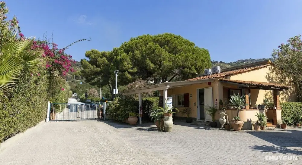 Il Calabriano Villaggio Residence - Dış Mekan