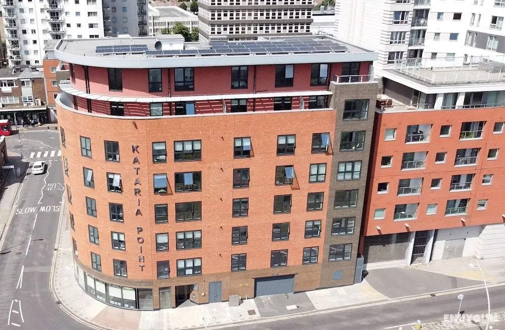 Ilford Tower Apartments - Öne Çıkan Resim