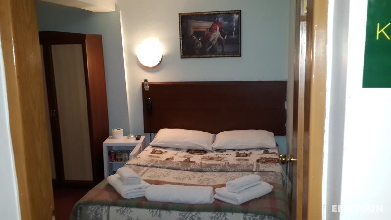 İlk Otel