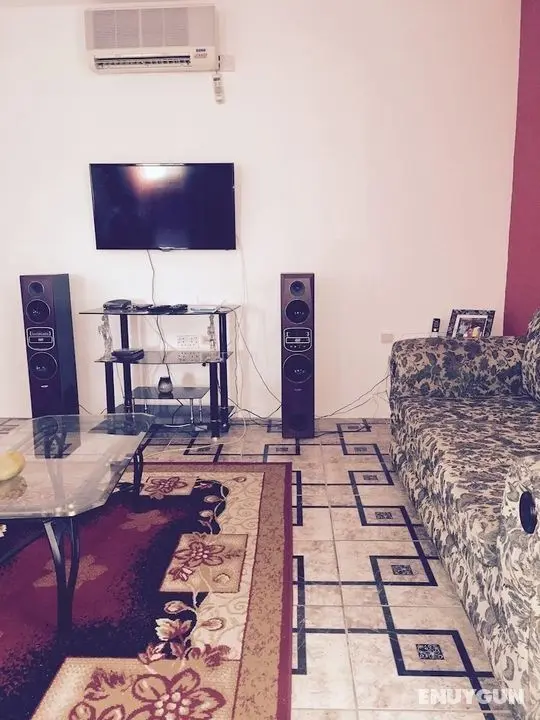 Immaculate 2-bed Apartment in Spanish Town - Öne Çıkan Resim