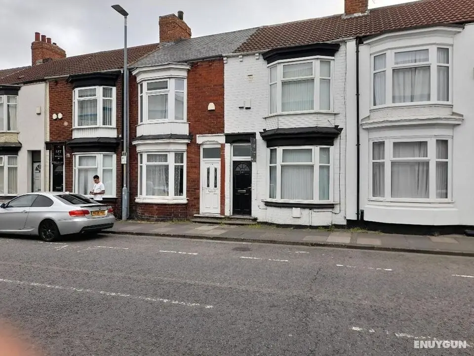 Immaculate 3-bed House in Middlesbrough With Wifi - Dış Mekan