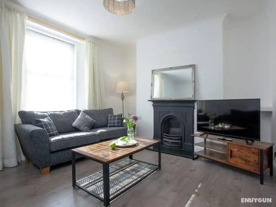 Immaculate 3-bed House in Torquay - Öne Çıkan Resim