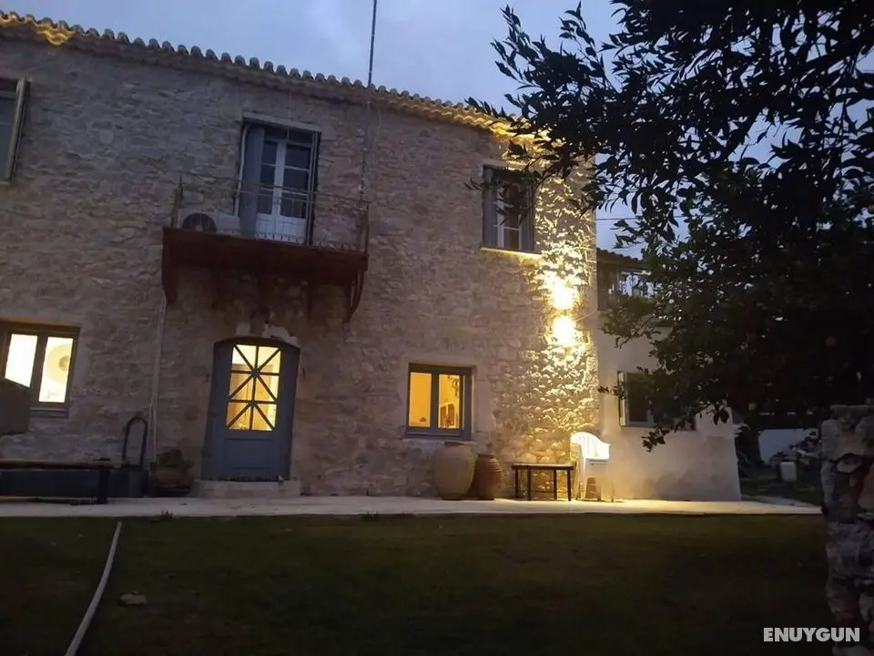 Immaculate 3-bed Villa Stunning Views in Pidasos - Öne Çıkan Resim