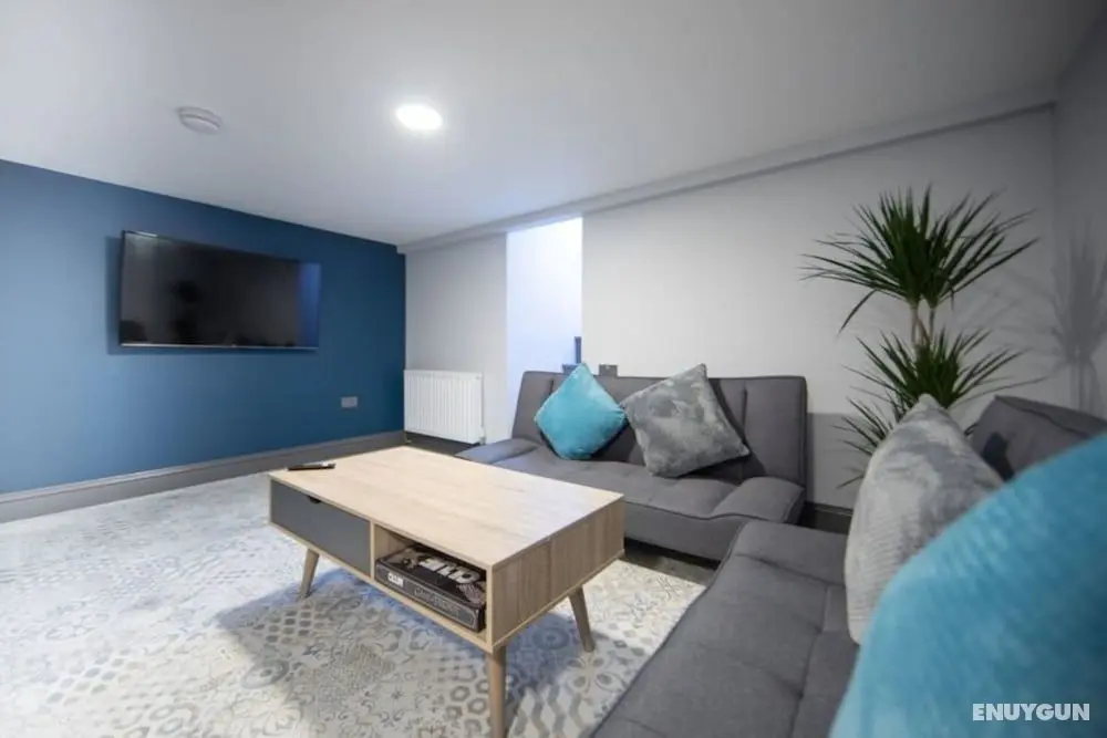Immaculate 5-bed House in the City Centre Ashford - Öne Çıkan Resim