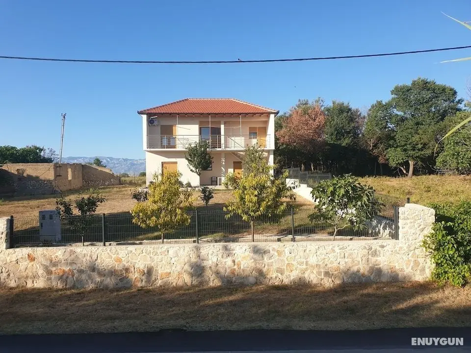 Impeccable 2-bed House in Privlaka, Croatia - Öne Çıkan Resim