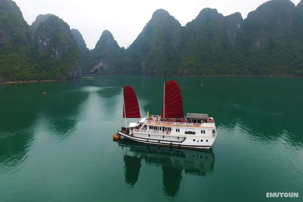 Imperial Legend Cruise Halong - Öne Çıkan Resim