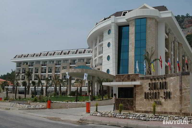 Imperial Sunland