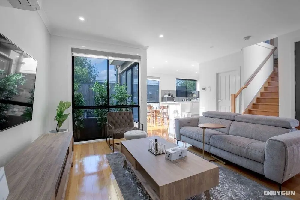 Impressive & Spacious new Townhouse@preston - Öne Çıkan Resim