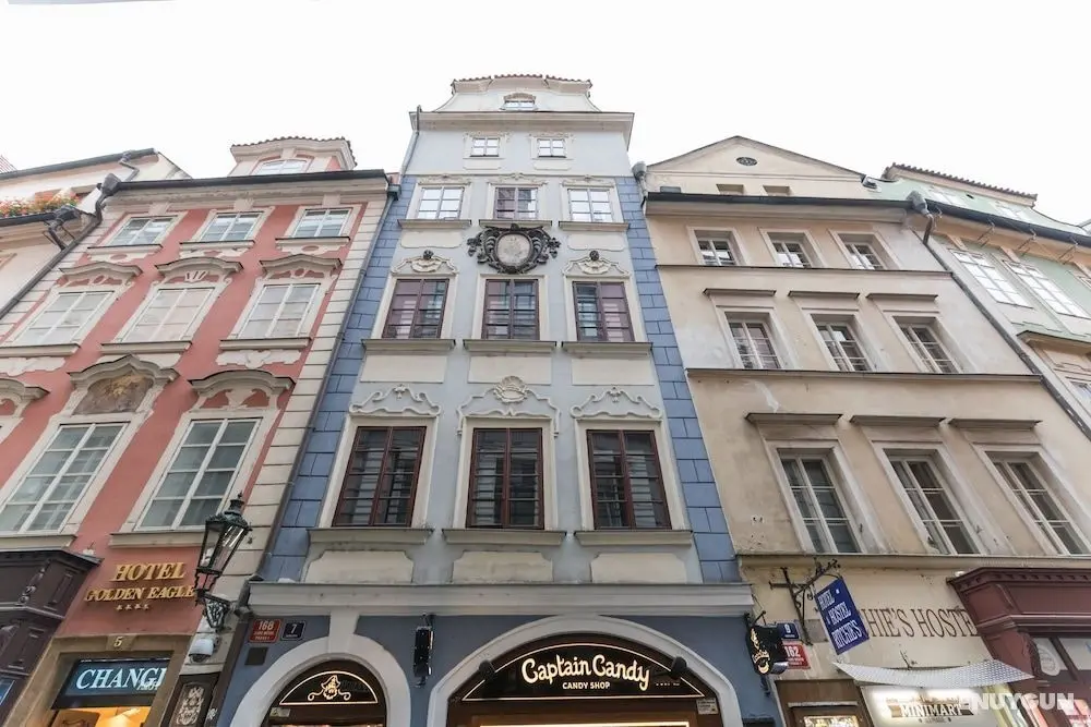 Incredible 2Br Loft in Heart of Prague - Dış Mekan