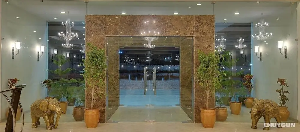 Inder Residency Resort & Spa Udaipur - Lobi