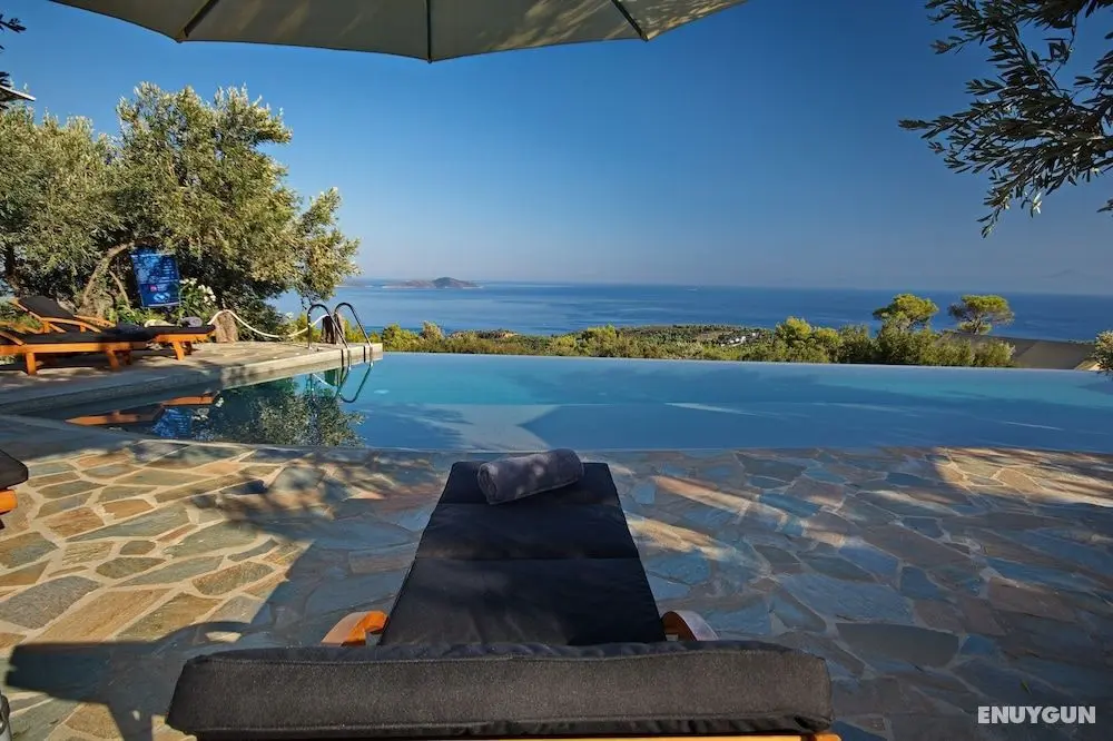 The Infinity 180 Luxury Suites - Adults Only - Öne Çıkan Resim