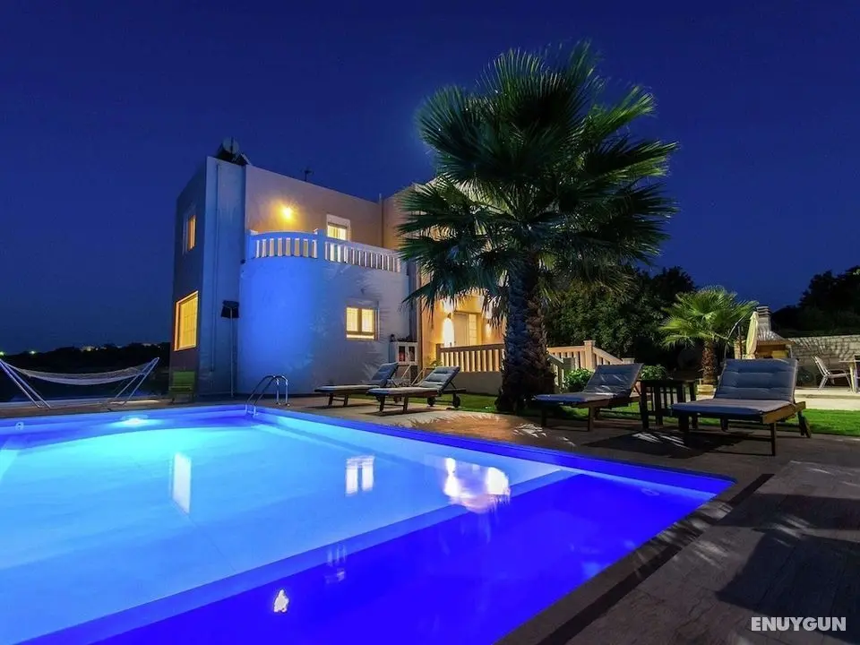 Infinity Pool Villa With Sea Views Near Rethymno City & Beach and Shaded BBQ - Öne Çıkan Resim