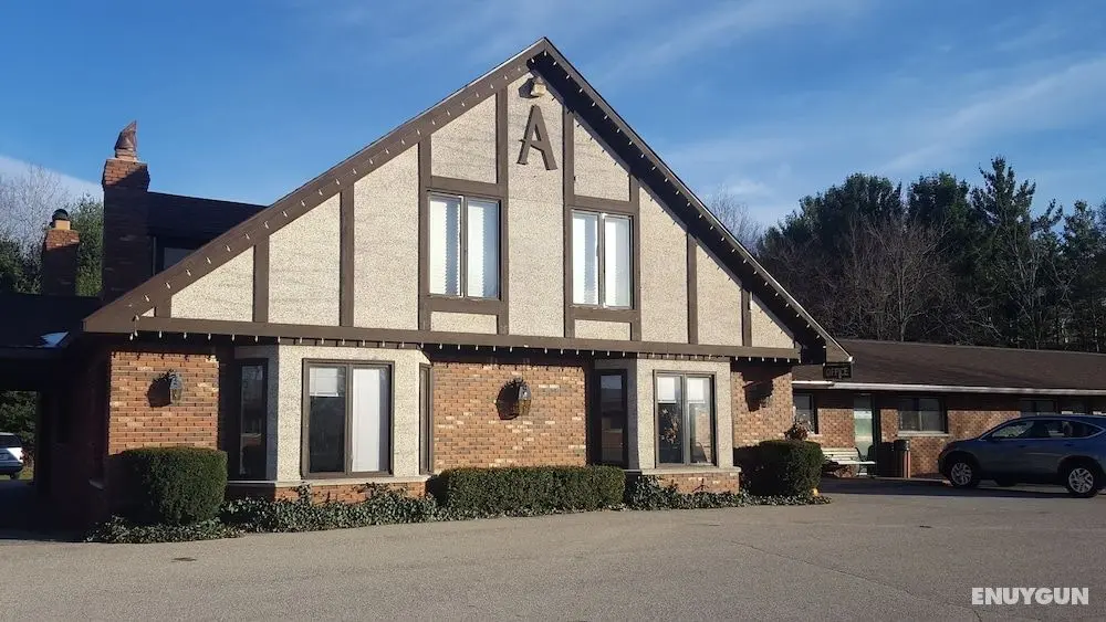 Inn at the Alpine by Budget Host - Dış Mekan