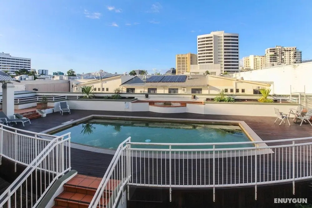Inner City One Bedroom Apartment 27 - Havuz