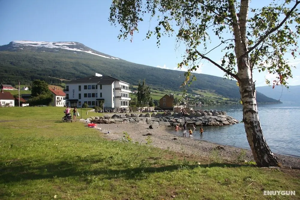 Innvik Fjordhotel - Misjonheimen - Öne Çıkan Resim