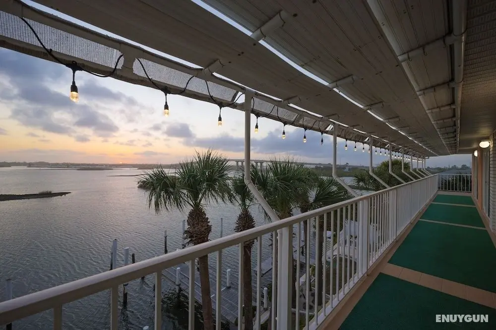 Intercoastal Dreams Penthouse - Oda Düzeni