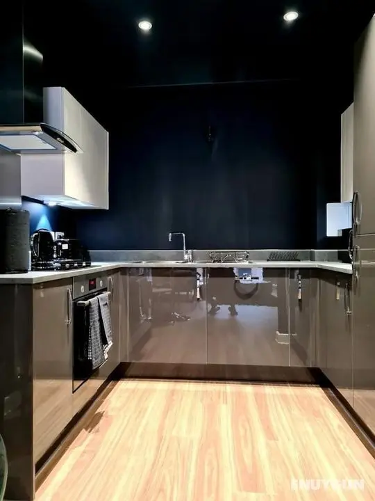 Inviting 1-bed Apartment in London - Mutfak